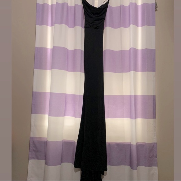 Open Back High Slit Halter Dress *BRAND NEW* - Picture 3 of 4